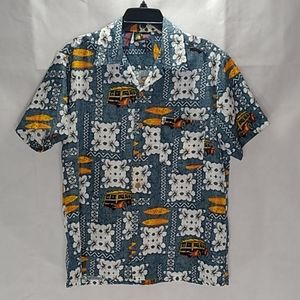 Roundy Bay men's Hawaiian button shirt Size: M
